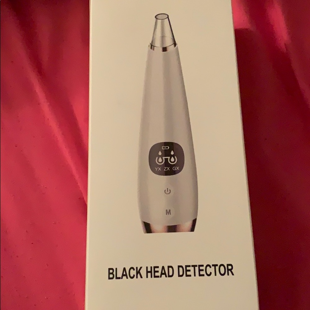 Black head detector